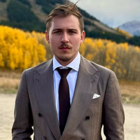 Gaege Gibson is a star in the gaming and comedy universe. 